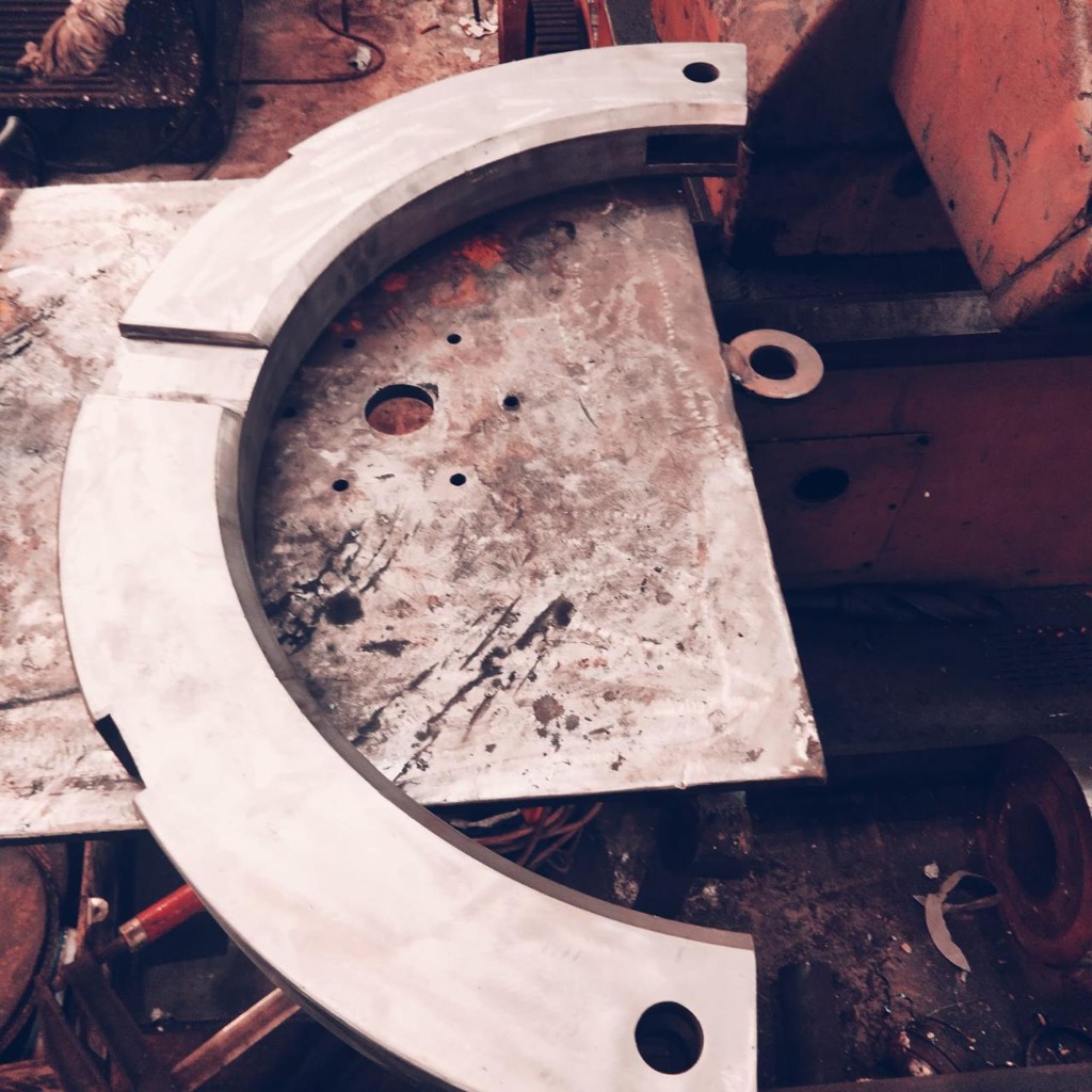 Semi-Circular Steel Guide
